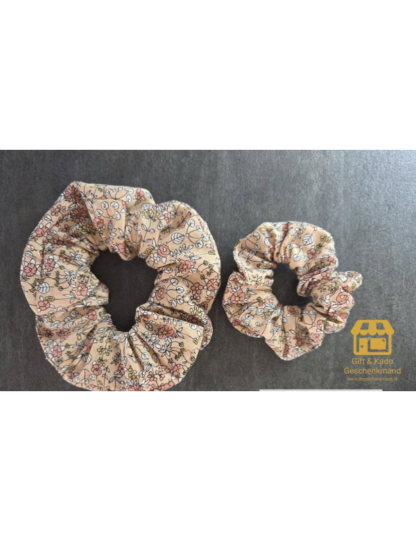 Haar frutsel set bloem